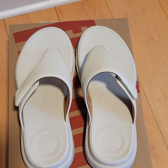 Fitflop Shoes - NIB FITFLOP F-Mode Go Adjustable Flatform Toe-Post Sandals Paris Beige Size 7